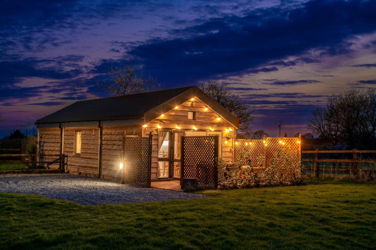 Montana Log Cabin - Ockeridge Rural Retreats Wichenford Εξωτερικό φωτογραφία
